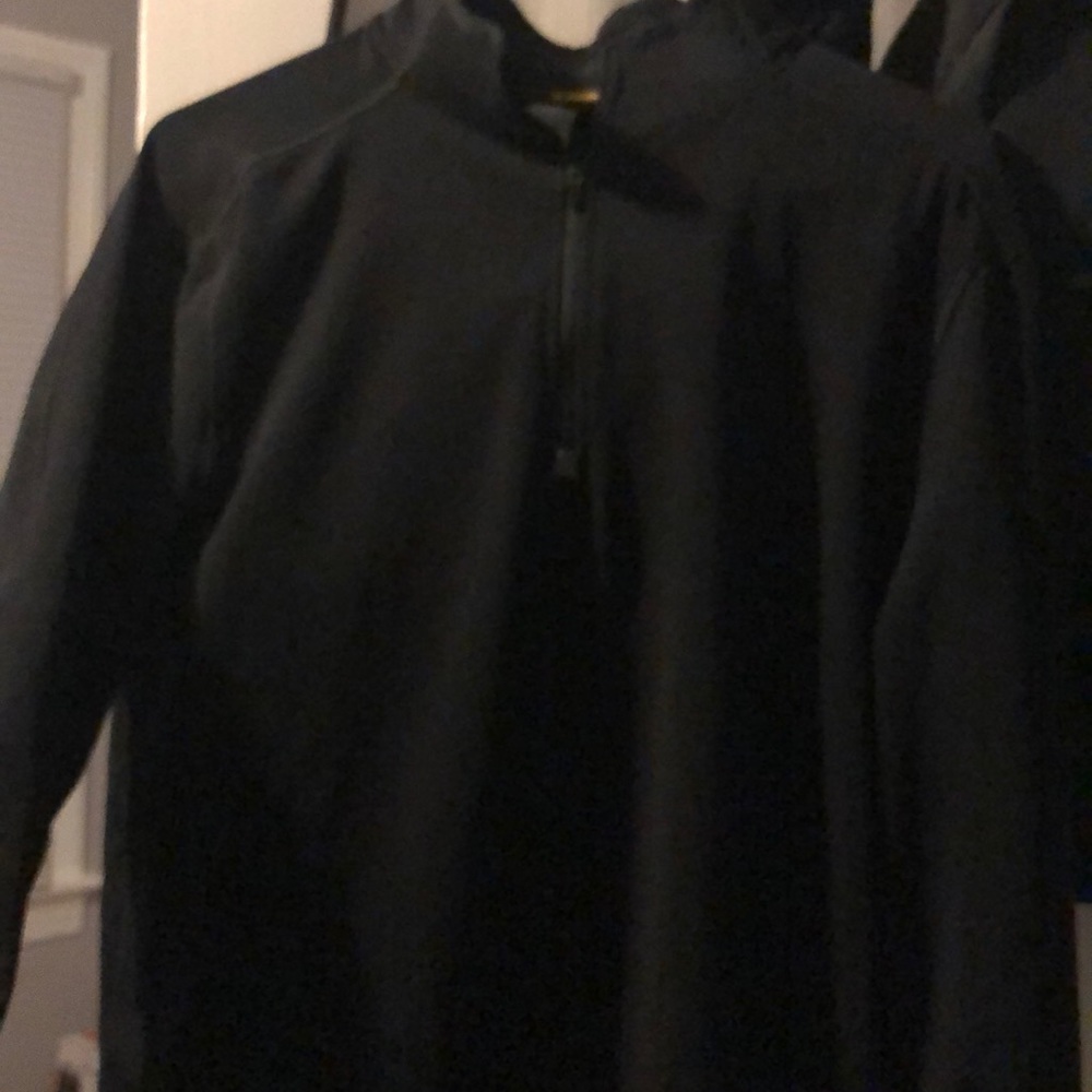 Men’s medium CHAMPION C9 duo dry running shirt